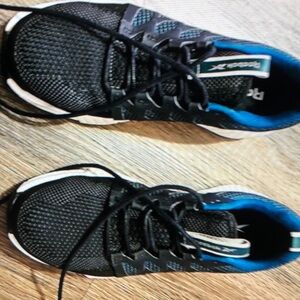 NWOT Reebok women’s steel toe size 6.5